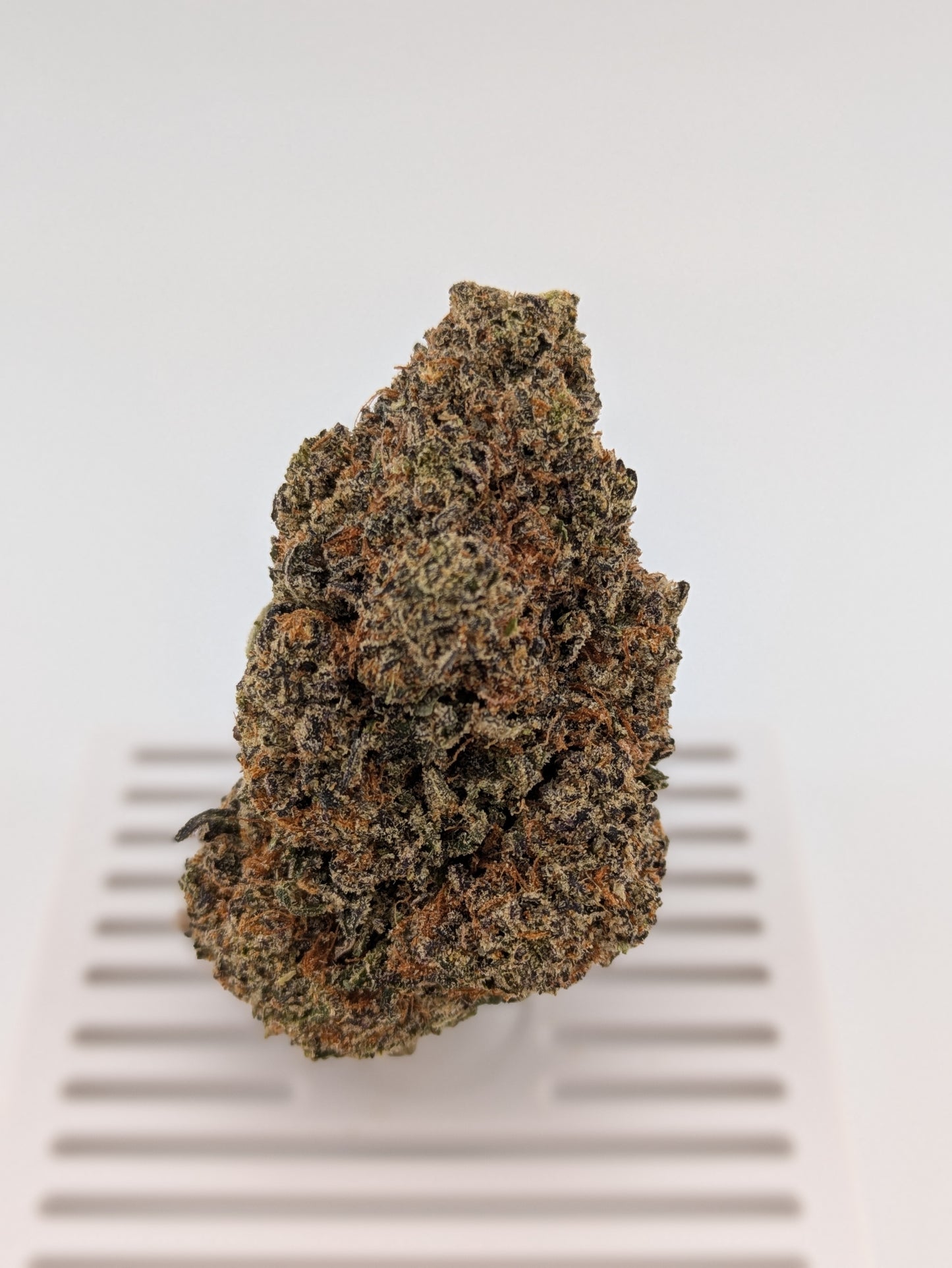 Exotic THCA Flower - Skunk Breath 24% - Indica